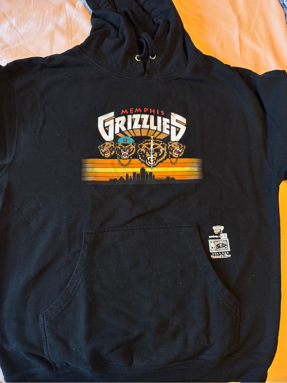 Mitchell & Ness Memphis Grizzlies Black Hoodie with Sunset Graphic